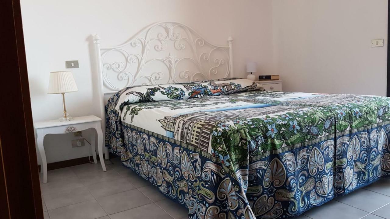 Elisa'S House Apartment ตาออร์มินา ภายนอก รูปภาพ