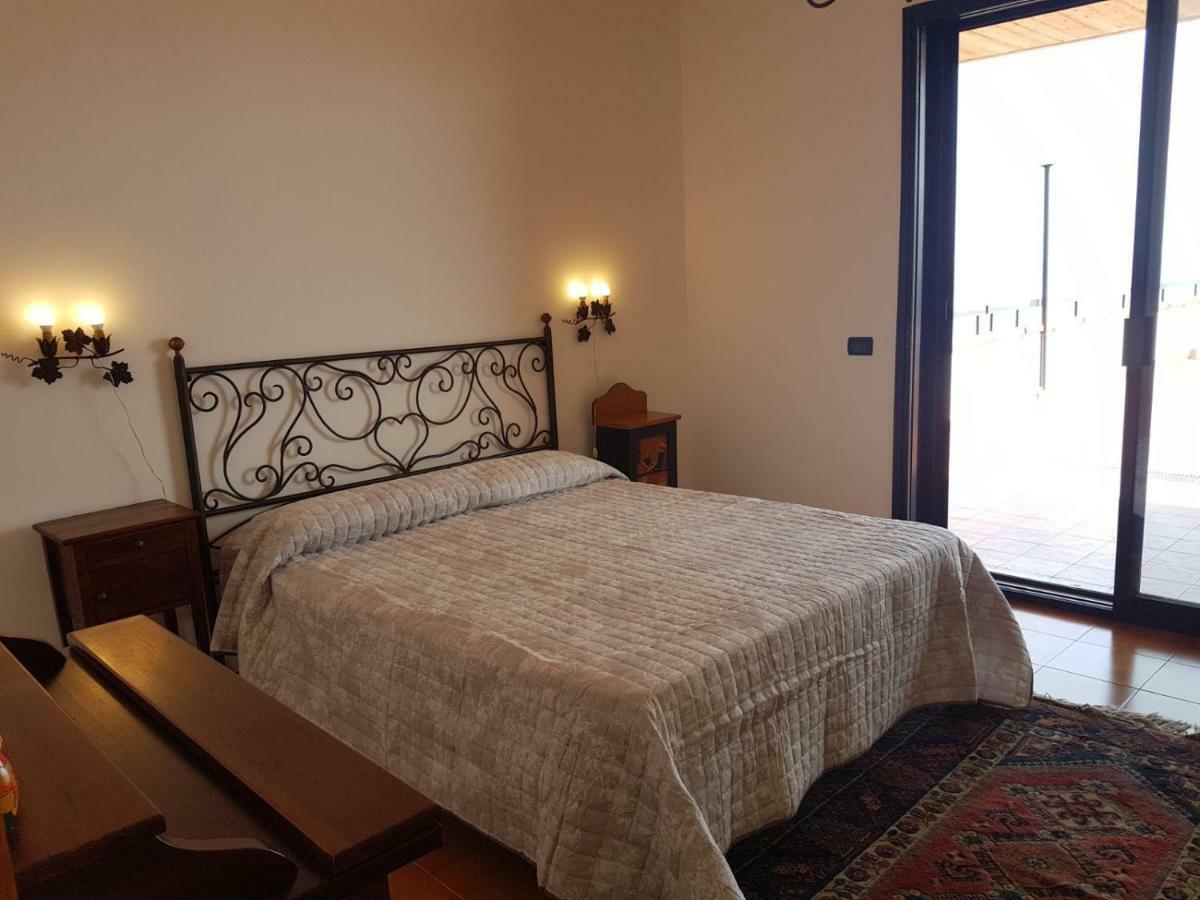 Elisa'S House Apartment ตาออร์มินา ภายนอก รูปภาพ